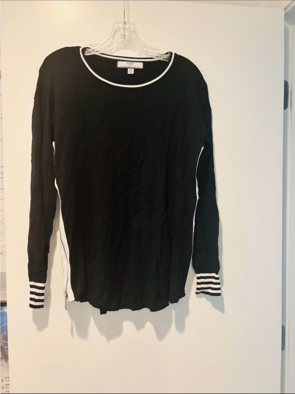 KATHERINE BARCLAY, Black Long Sleeve Top with White Trim, Size Medium